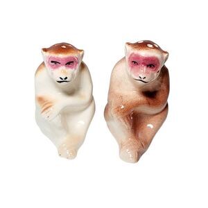 Vintage Occupied Japan Monkeys Salt and Pepper Shakers Kitchen Collectible 2.25"